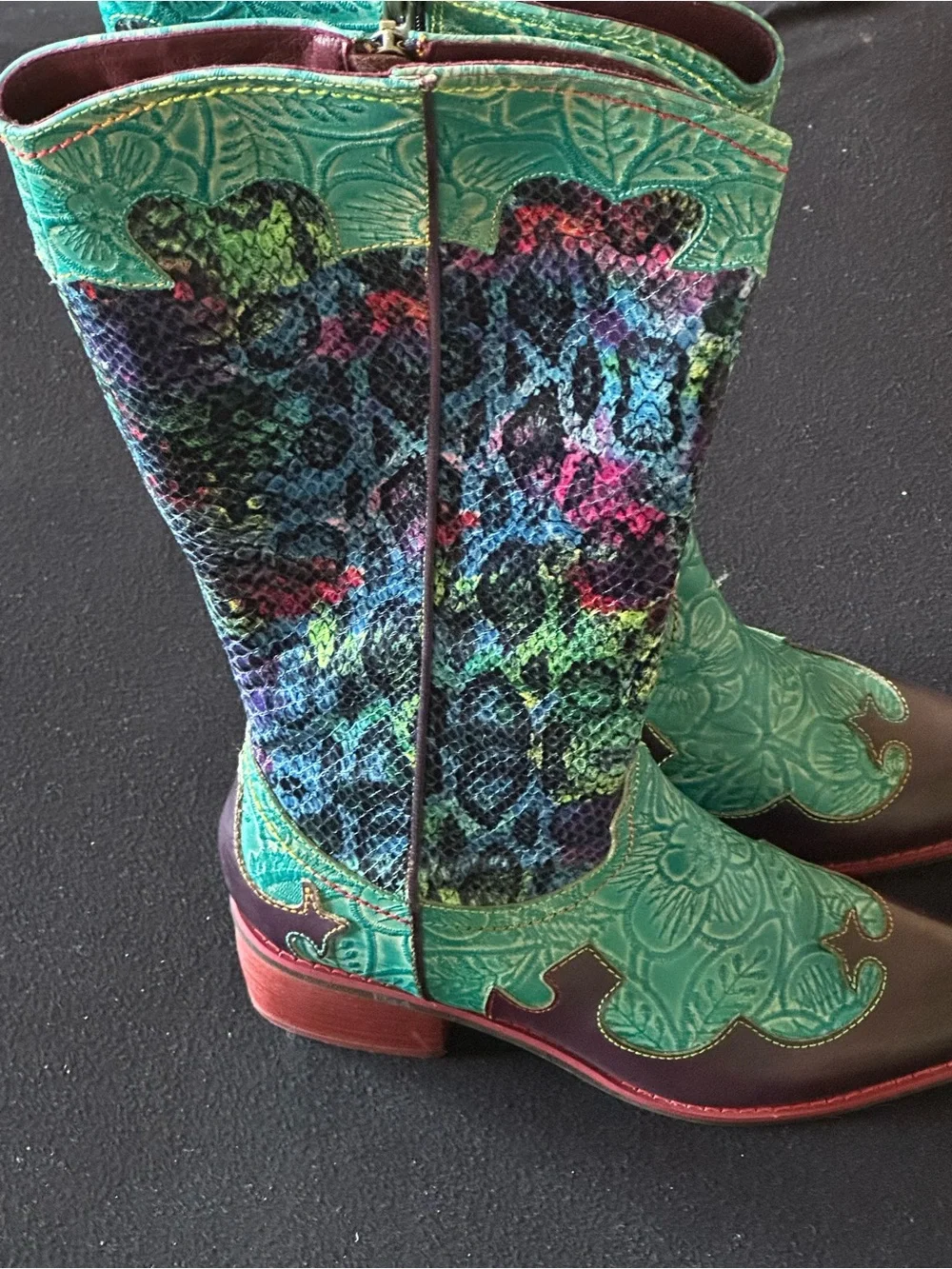 Brand New! L’Artiste Tortoise Western Cowboy Vintage Boots floral interior